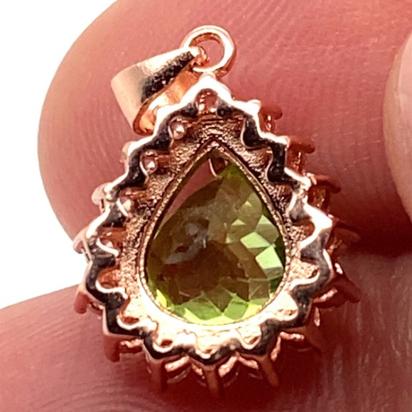 Peridot 2.10ct Rose Gold Finish Solid 925 Sterling Silver Pendant - Picture 7 of 8